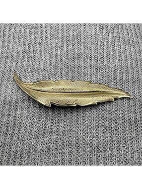 Vintage Gold Tone Feather Brooch Pin Textured Leaf Design